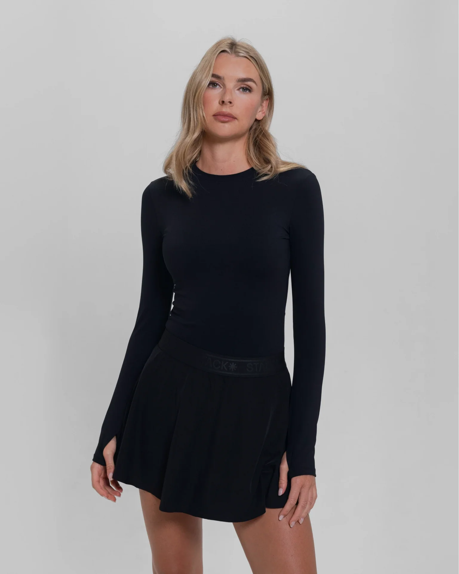 stack_foundation_longsleeve__black__frontcrop_1x_x1920_87fcdbd6-87c6-4a10-bd2d-afeff74cd5cd.webp